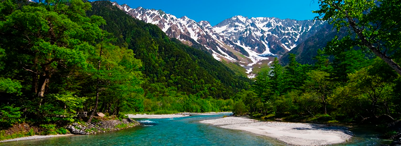 大自然を満喫する！！立山黒部アルペンルート＆上高地自由散策　大町温泉と新平湯温泉でほっこり温泉入浴2泊3日